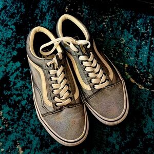 Vans Prismatic Old Skool worn once, women size 8 or Men’s size 6.5